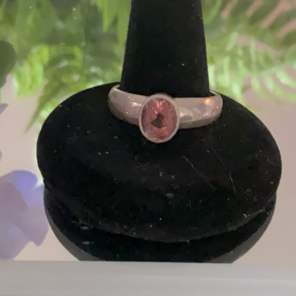 VINTAGE STERLING SILVER AND PINK TOURMALINE RING